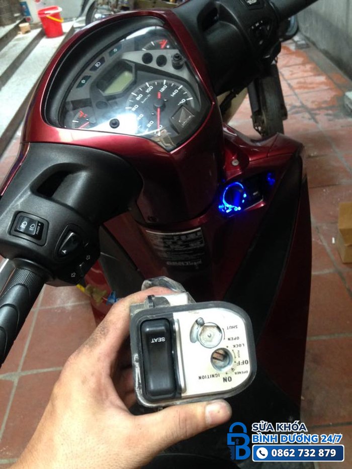 Cụm đồng hồ và ổ khóa Smartkey xe Honda SH